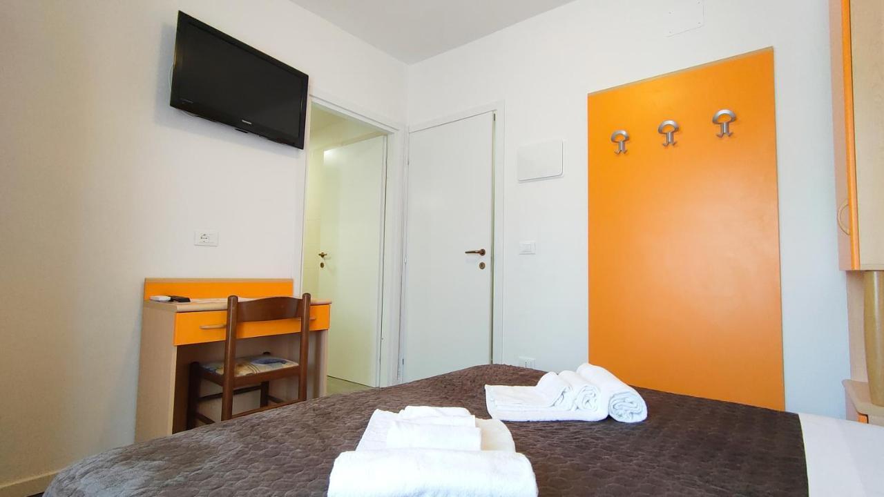 Hotel Esperia Caorle Exterior foto